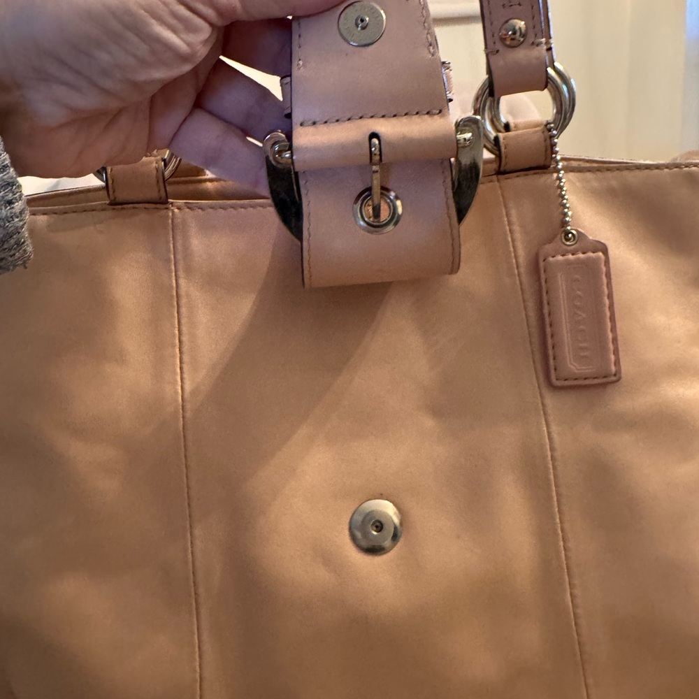 Coach Handbag in Blush Pink - Picture 3 of 15
